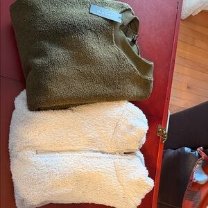 Green and Cream Sweatshirt’s Size XL